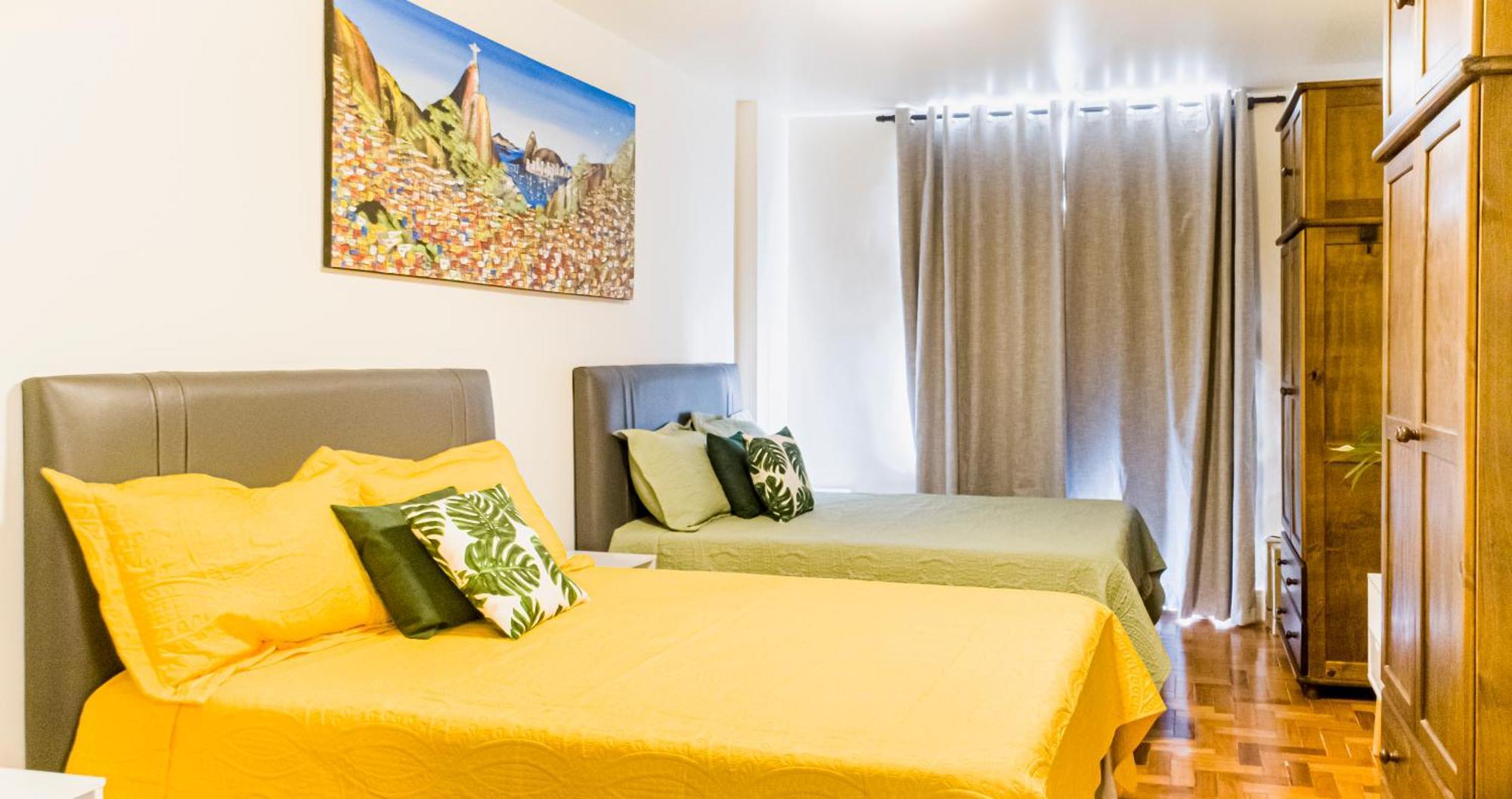 03 Quartos , Todo Reformado, No Posto 6 De Copacabana Enorme, 6 Camas, Ao Lado De Arpoador E Ipanema , Climatizado , Wifi E 3 Smart Tv, Pauloangerami Rp144 * Río de Janeiro